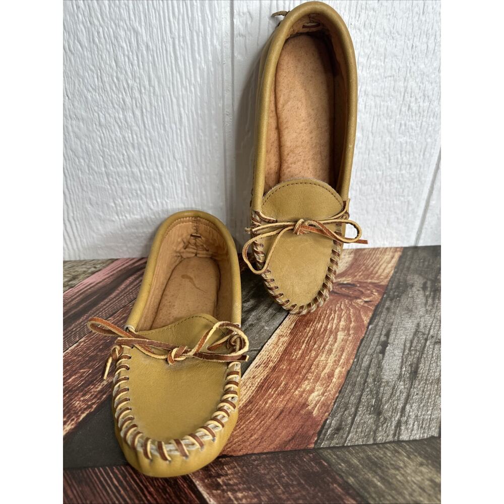 QUODDY WOMEN'S SOFTSOLE MOCCASINS - VINTAGE - GENTLY USED- BUCK TAN- SIZE 5